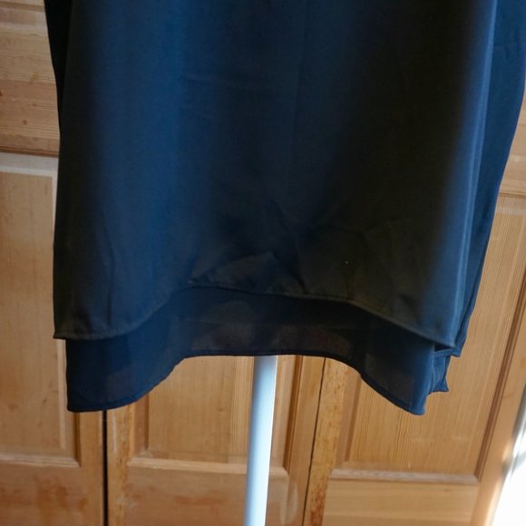 💚 BANANA REPUBLIC Black Keyhole Sleeveless Blouse (S) - Picture 6 of 14